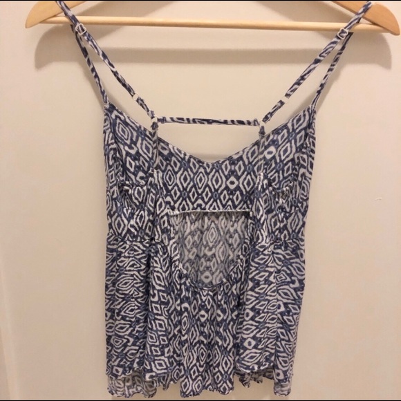 LF Aztec print blue flowy top - Picture 4 of 5